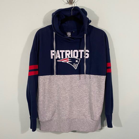 NFL Team Apparel New England Patriots Women's Pullover Hoodie Size M - Picture 1 of 11